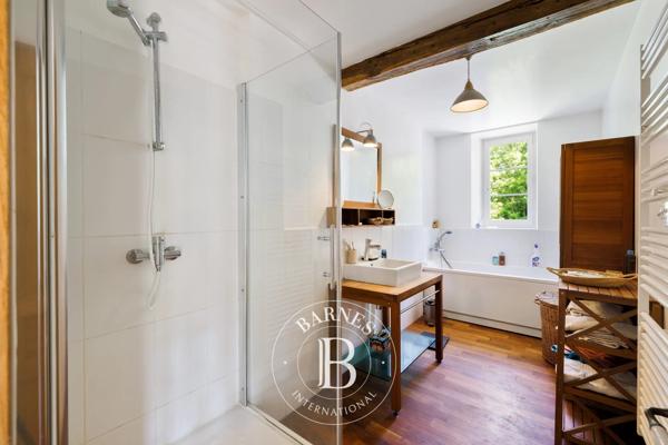 Pau, Propriété 8 Chambres -  446 m² à vendre