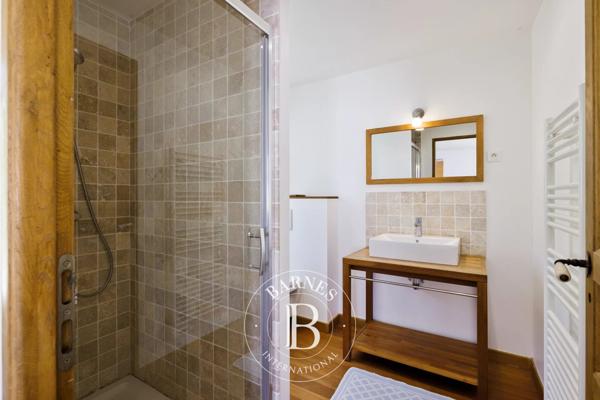 Pau, Propriété 8 Chambres -  446 m² à vendre