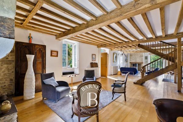 Pau, Propriété 8 Chambres -  446 m² à vendre