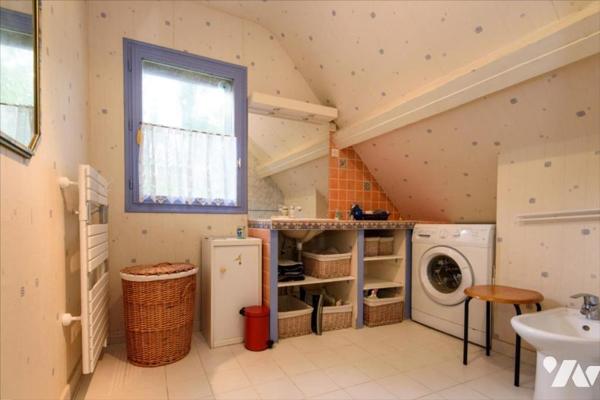 Maison avec étang - 134 m² - ST LAURENT NOUAN