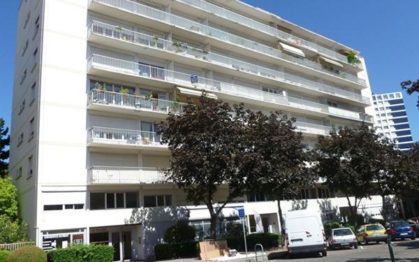 Appartement à louer    2 pièces • 54,34 m2 Saint-Étienne