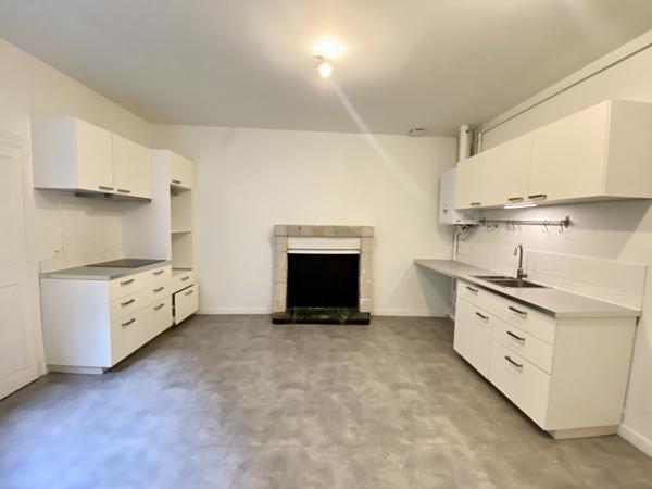 T2 - 3 RUE GUEPIN (2ème étage gauche)