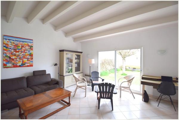 Maison à louer 5 pièces SAINT MARTIN DE RE (17) dans un lotissement très calme