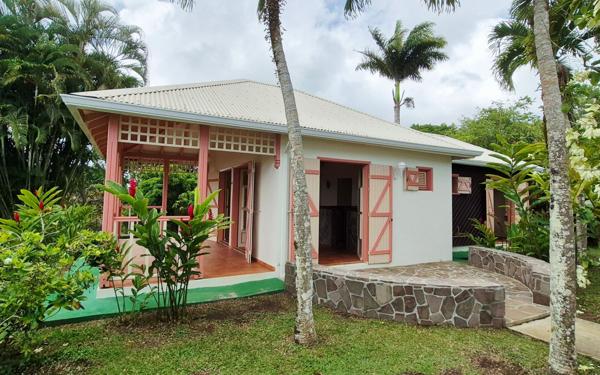 Maison à louer    2 pièces •  Sainte-Rose