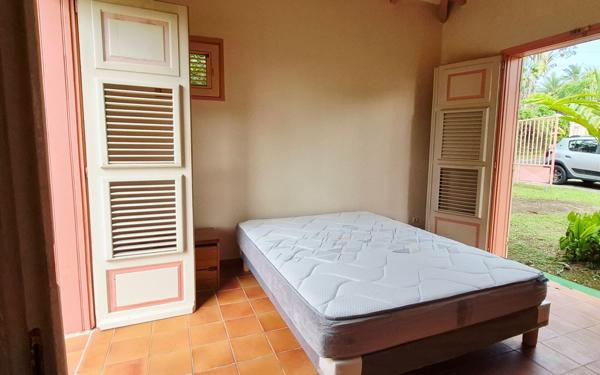 Maison à louer    2 pièces •  Sainte-Rose