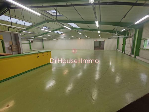 Bien immobilier à vendre 6 pièces de 960 m²