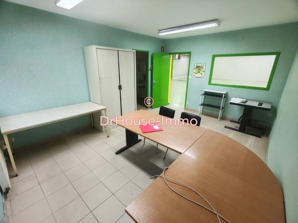 Bien immobilier à vendre 6 pièces de 960 m²