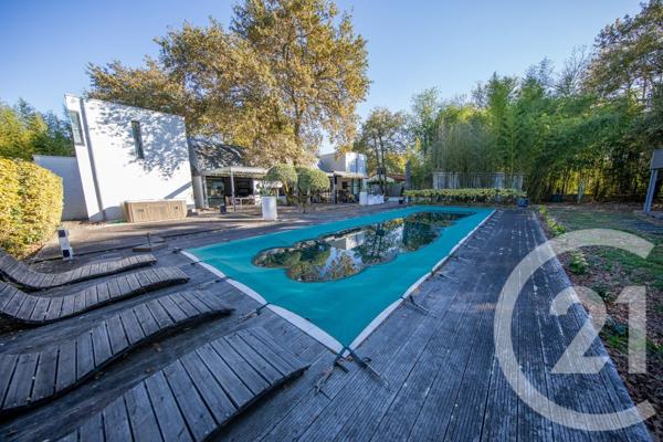 Maison à vendre  6 pièces - 208,35 m2 ST MEDARD EN JALLES - 33