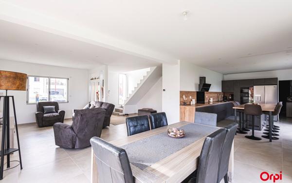 Maison à vendre    7 pièces • 160 m2 Ormes