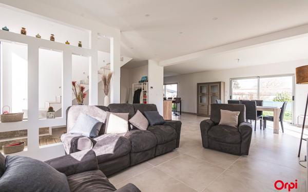 Maison à vendre    7 pièces • 160 m2 Ormes