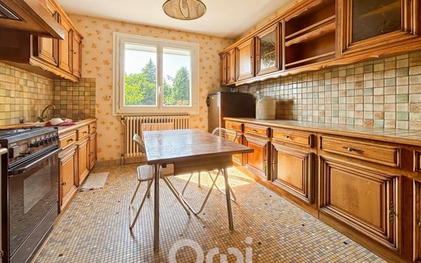 Maison à vendre    5 pièces • 110 m2 Rilhac-Rancon