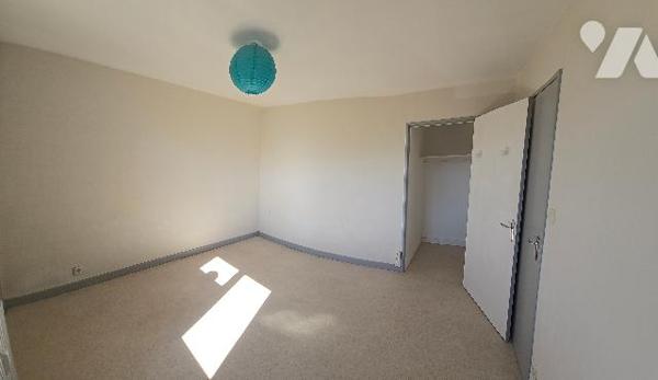 Appartement 3 pièces de 61 m2 avec cave et garage.