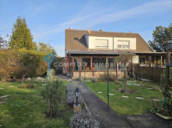 Maison
                                                                                                                                                                                                                                                                                                                        4 pièce(s)                                                                                                                                                                                                          3 chambre(s)                                                                                                                                                                                                          84  m²