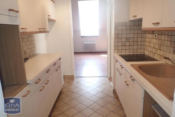 Appartement à louer 2 pièces 43.87m²