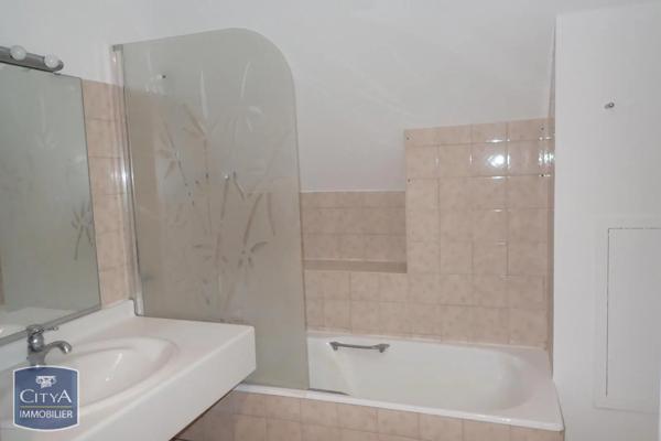 Appartement à louer 2 pièces 43.87m²