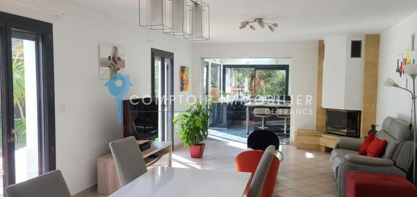 Villa
                                                                                                                                                                                                                                                                                                                        7 pièce(s)                                                                                                                                                                                                          4 chambre(s)                                                                                                                                                                                                          154  m²