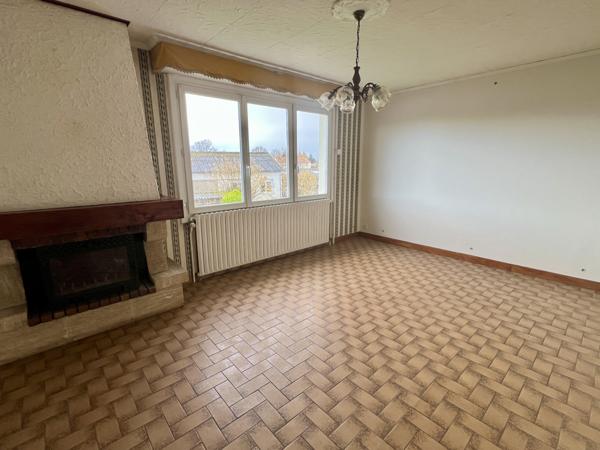 Nieuil-l'Espoir (86340) NIEUIL L’ESPOIR - MAISON 3 CHAMBRES - JARDIN - GARAGE