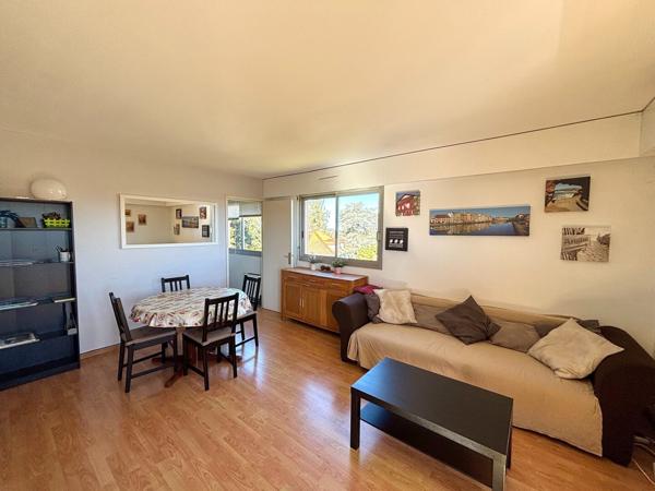 T2 au sein d'une résidence de standing quartier BEYRIS