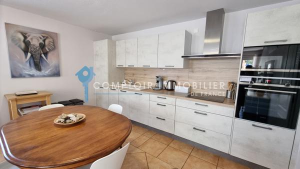 Villa
                                                                                                                                                                                                                                                                                                                        5 pièce(s)                                                                                                                                                                                                          4 chambre(s)                                                                                                                                                                                                          87  m²