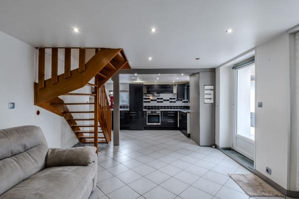 Maison individuelle sur 3 niveaux - 4 chambres - Vétraz-Monthoux