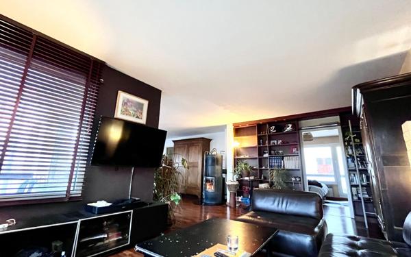 Appartement à vendre    5 pièces • 120 m2 Bischheim