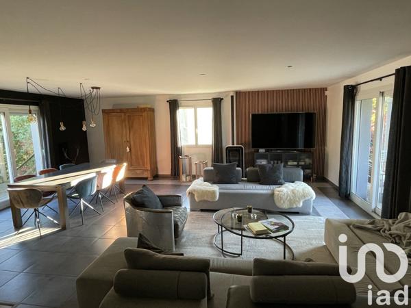 Maison à vendre 7 pièces 200 m² La Chapelle-de-la-Tour