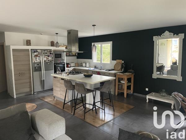 Maison à vendre 7 pièces 200 m² La Chapelle-de-la-Tour