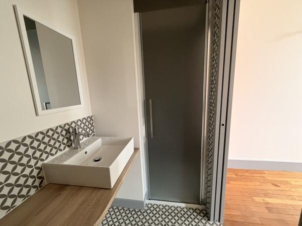 Appartement à louer 410 € CC La Châtre 2 p 37 m² DPE C