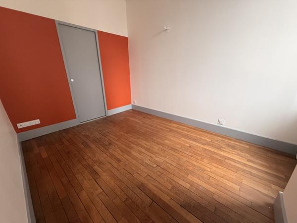 Appartement à louer 410 € CC La Châtre 2 p 37 m² DPE C