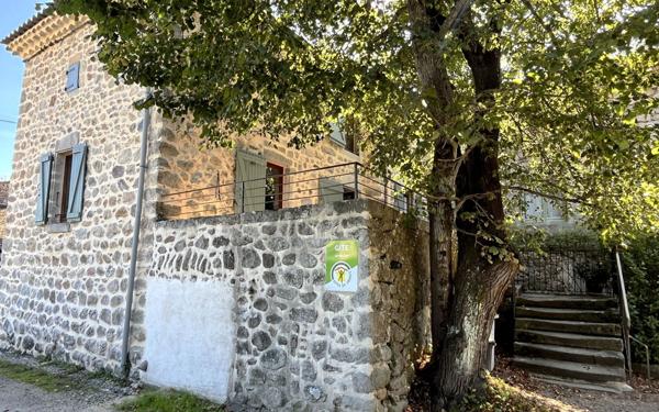 Maison à vendre    6 pièces •  Largentière