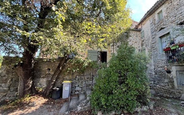 Maison à vendre    6 pièces •  Largentière