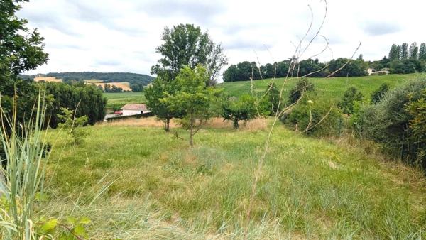 Terrain à bâtir de 2 970 m²
