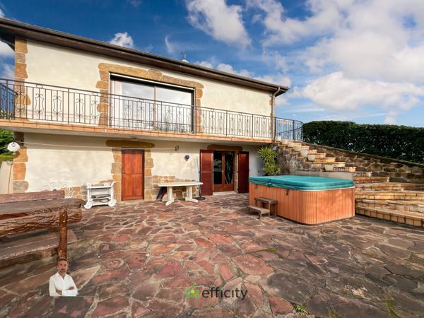 Maison 8 pièces - 196 m² Exclusivité efficity