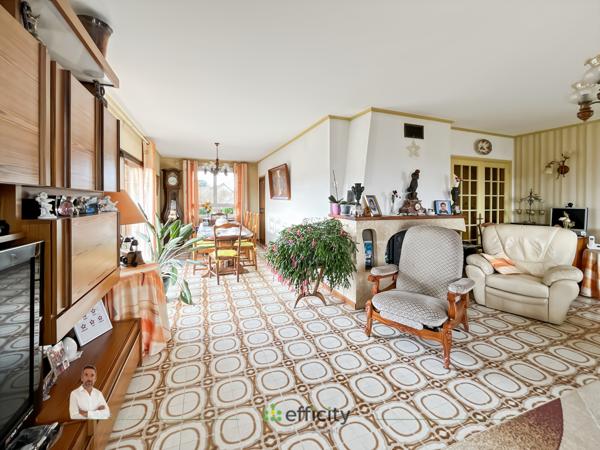 Maison 8 pièces - 196 m² Exclusivité efficity