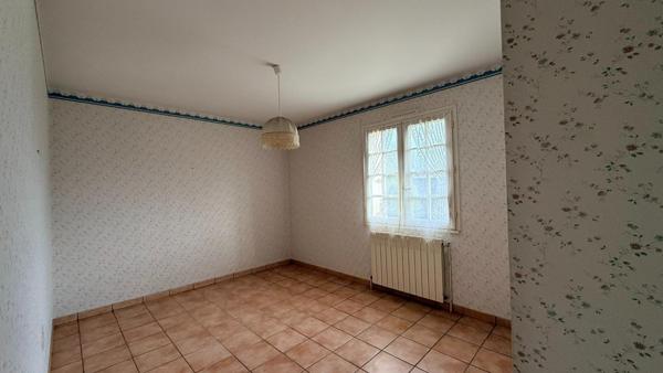 Maison de plain-pied avec garage et atelier à Pineuilh