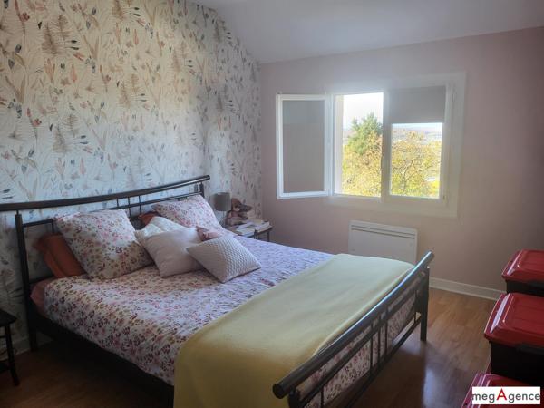 Maison à CREUZIER-LE-VIEUX, 03300 - 4 pièces 119m²