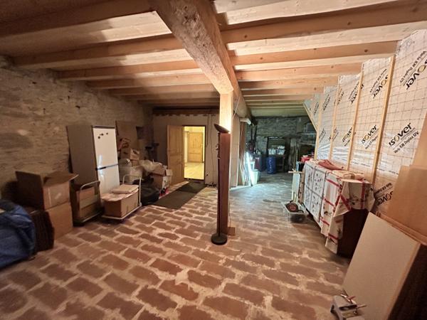 Maison de village avec grange