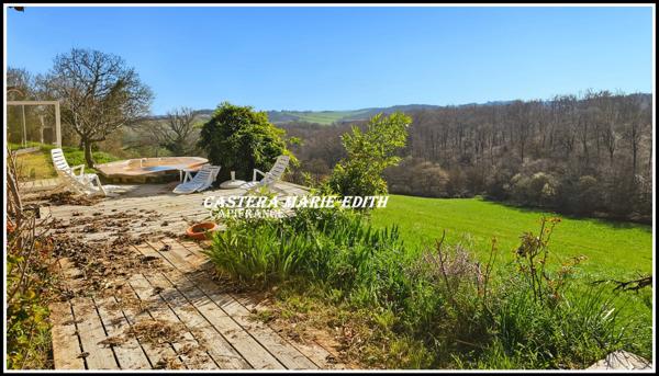 Propriété - 500 M² habitables 26 PIECES- 12 Chambres avec vue Pyrénées à 6 minutes de Marciac – Maison, gîtes, salle Polyvalente d’événements, cabinet de praticien, Prairies et dépendance