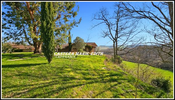 Propriété - 500 M² habitables 26 PIECES- 12 Chambres avec vue Pyrénées à 6 minutes de Marciac – Maison, gîtes, salle Polyvalente d’événements, cabinet de praticien, Prairies et dépendance