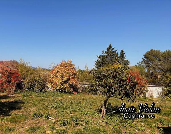 Villa d'architecte de type 4 avec vue imprenable sur le Pic Saint Loup proche de SAINT MATHIEU DE TREVIERS (34)