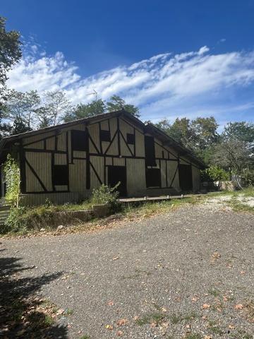 Authentique Ferme avec 5 hectares attenant