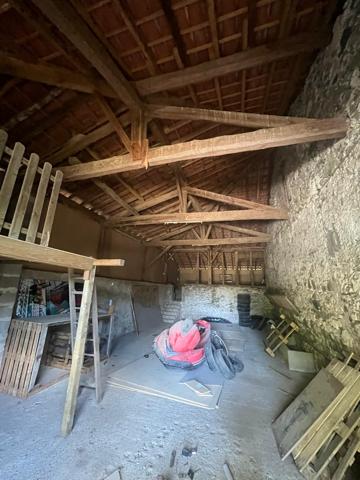 Authentique Ferme avec 5 hectares attenant