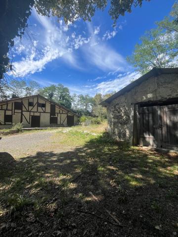 Authentique Ferme avec 5 hectares attenant