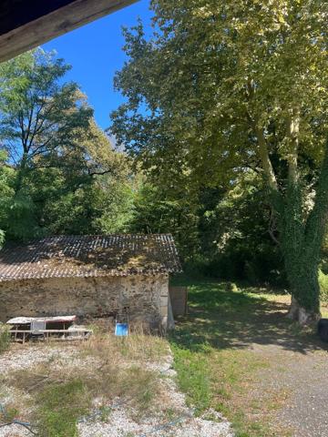 Authentique Ferme avec 5 hectares attenant