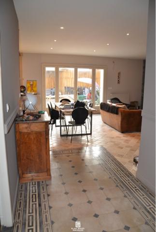 Maison 6 pièce(s) 4 chambre(s) 135 m²