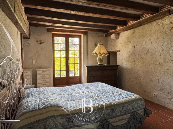 Cour-Cheverny, Maison de village 3 Chambres -  178 m² à vendre