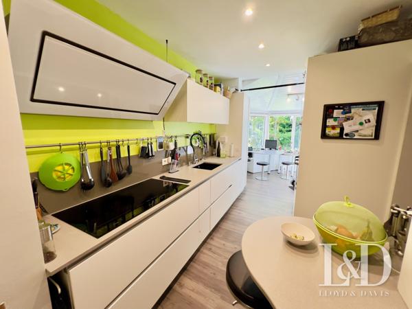 Propriété de Standing à Vendre