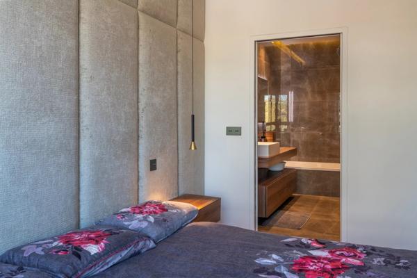 Lyon 6 - Tête d'Or - Appartement de 186,71 m² - Vue Dégagée sur le Rhône - 4 Chambres - Balcons - Garage - Cave