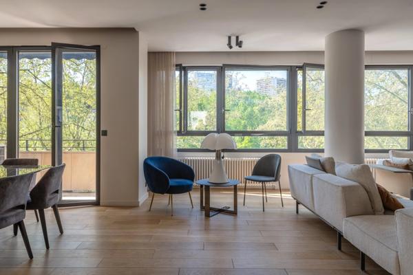 Lyon 6 - Tête d'Or - Appartement de 186,71 m² - Vue Dégagée sur le Rhône - 4 Chambres - Balcons - Garage - Cave