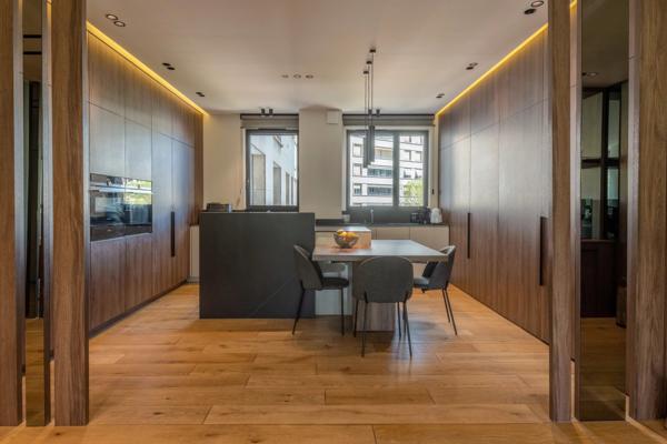 Lyon 6 - Tête d'Or - Appartement de 186,71 m² - Vue Dégagée sur le Rhône - 4 Chambres - Balcons - Garage - Cave